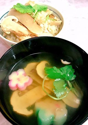松茸たっぷり✨今年のお吸い物-レシピのメイン写真