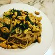 PAD SEE EW 醤油ライスヌードル