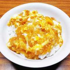 รูปของ ミニフライパンで簡単たぬき丼