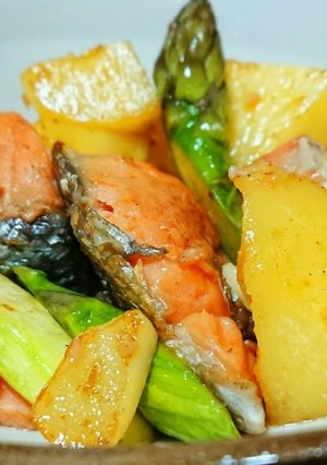 鮭とじゃがいもアスパラのガリバタ醤油-レシピのメイン写真