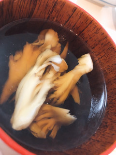 ヘルシー舞茸のお吸い物-レシピのメイン写真