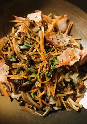 きのこ１パック＆ベーコンのバター炒め-レシピのメイン写真