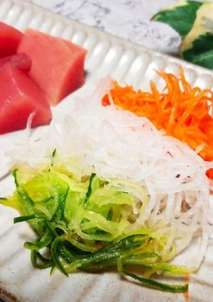 刺身のツマを3色に！-レシピのメイン写真