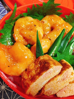 エビチリと明太子卵焼きde弁当-レシピのメイン写真