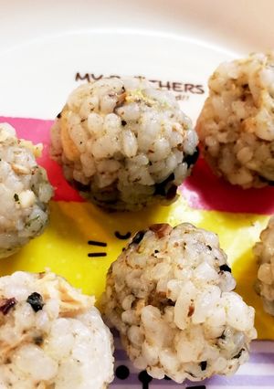 離乳食後期に☆簡単レバーおにぎり-レシピのメイン写真