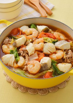 サッポロ一番 魚介トマト旨辛なべ-レシピのメイン写真