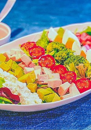 50℃〜低温調理いろいろ 満腹コブサラダ-レシピのメイン写真
