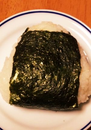 冷凍ハンバーグで♪ボリューム満点おにぎり-レシピのメイン写真