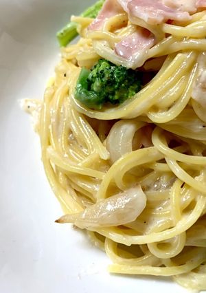 ブロッコリーとベーコンのクリームパスタ-レシピのメイン写真