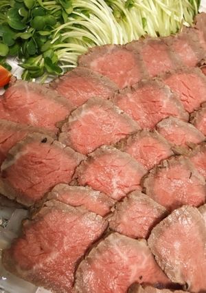 失敗しない！炊飯器で最高のローストビーフ-レシピのメイン写真