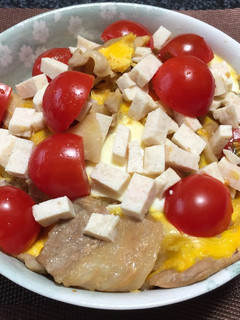 豚玉丼サラダチキントマトミックス-レシピのメイン写真