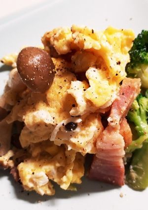ベーコンとブロッコリーふんわり卵炒め-レシピのメイン写真