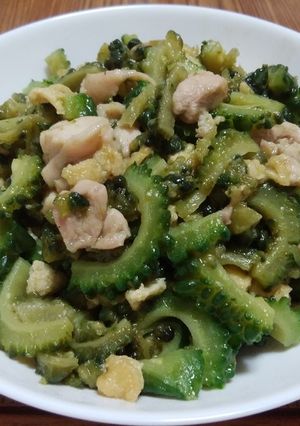 鶏モモ入りゴーヤーチャンプル-レシピのメイン写真