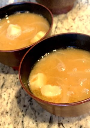 簡単^_^玉ねぎとお麩のお味噌汁-レシピのメイン写真