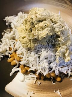 毎日の納豆●シラスととろろ昆布のつみあげ-レシピのメイン写真