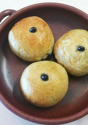 よもぎ 黒豆パン-レシピのメイン写真