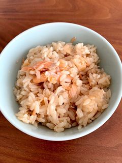 炊飯器で簡単✨鮭ごはん-レシピのメイン写真