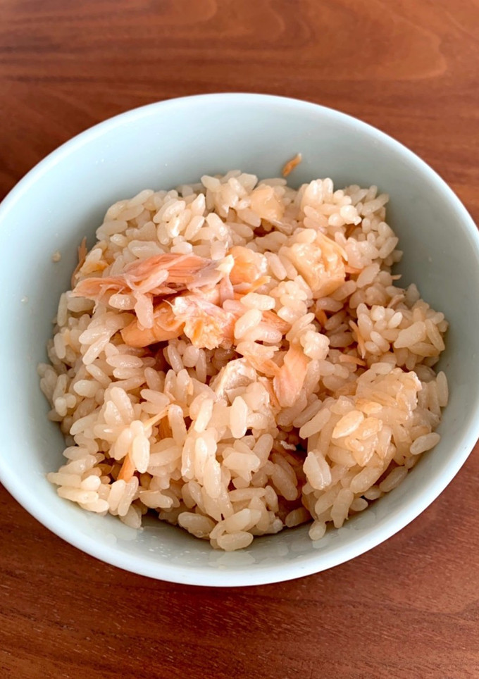 炊飯器で簡単✨鮭ごはん-レシピのメイン写真