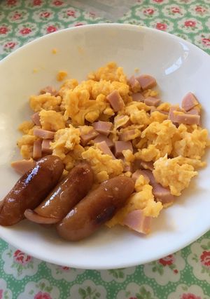 卵とソーセージのスクランブルエッグ！-レシピのメイン写真