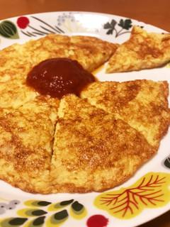 チーズ風味のふわふわ山芋オムレツ-レシピのメイン写真