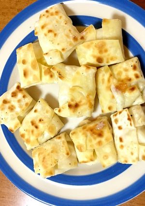 余り餃子の皮でチーズスナック！-レシピのメイン写真