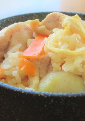 鶏もも肉と里いもの炊き込みご飯-レシピのメイン写真