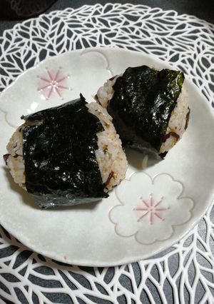 持ち昆布&鰹みりん焼オニギリ-レシピのメイン写真