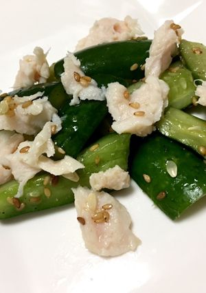 みつせ鶏の蒸し鶏とピリ辛キュウリのサラダ-レシピのメイン写真