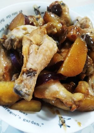 簡単に♪鶏手羽元とさつまいもの煮込み-レシピのメイン写真