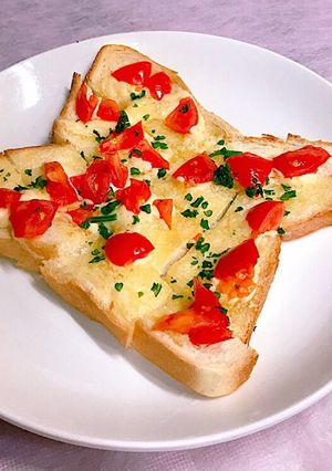 朝食に♪マヨとオリーブオイルのトースト-レシピのメイン写真