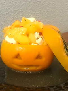 ハロウィン!柿とクリチのハチミツサラダ-レシピのメイン写真