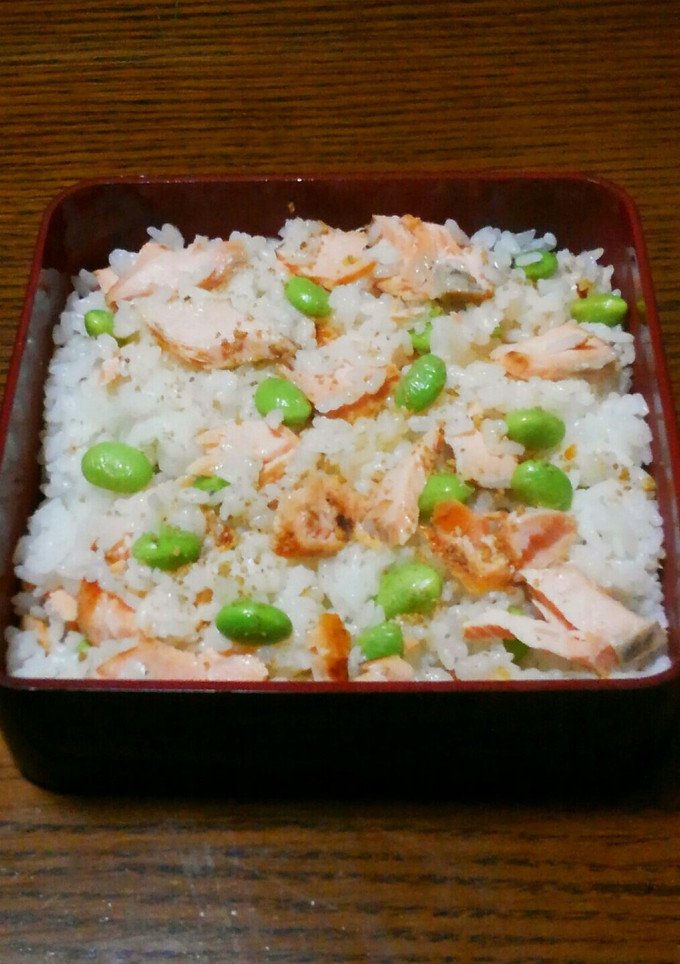 酒でふわふわ☆焼鮭と枝豆の混ぜ寿司-レシピのメイン写真