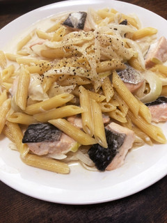 秋鮭のクリームパスタ-レシピのメイン写真