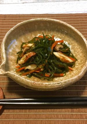 昆布めんめんと竹輪の炒め煮-レシピのメイン写真