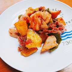 รูปของ 豚肉とレンコンとさつまいもポン酢炒め