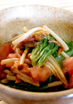 チンゲン菜とえのきとトマトの梅肉和え-レシピのメイン写真
