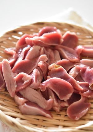 美味しくなる丁寧な砂ずりの下処理-レシピのメイン写真
