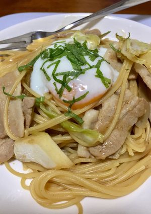 豚肉とキャベツとゴボウの和風パスタ-レシピのメイン写真