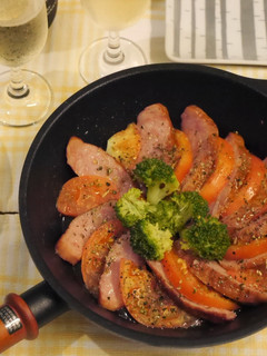 シャウエッセンのミートローフのハーブ焼き-レシピのメイン写真