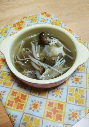 食べて元気に♪キノコたっぷりスープ-レシピのメイン写真