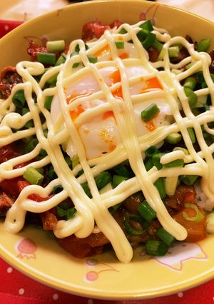 カリカリベーコンとトマトの温玉キムチ丼-レシピのメイン写真