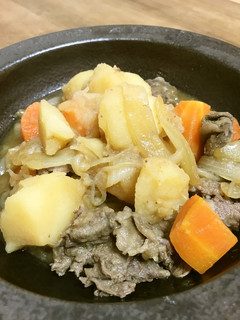 ストウブ鍋でほったらかし肉じゃが-レシピのメイン写真