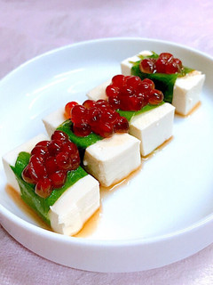 おつまみに♪豆腐のいくらの醤油漬けのせ-レシピのメイン写真