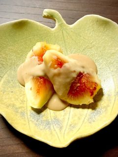 無花果(いちじく)の胡麻クリームかけ-レシピのメイン写真