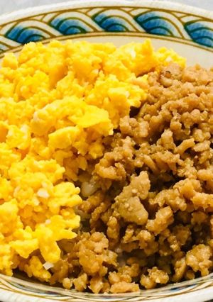 優しい甘さ♪鶏そぼろ丼-レシピのメイン写真