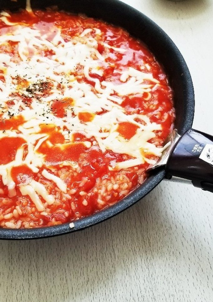 混ぜて煮込むだけ簡単トマトリゾット-レシピのメイン写真
