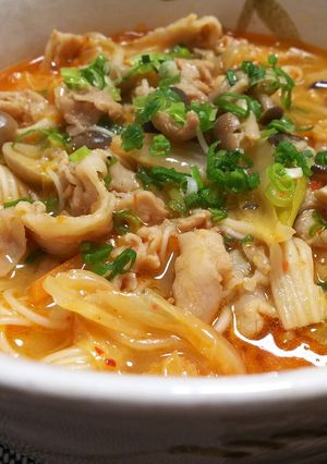 豚バラときのこの具沢山キムチ煮麺(温麺)-レシピのメイン写真