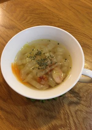 白菜とベーコンのコンソメスープ-レシピのメイン写真