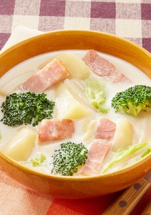 ベジ＆ベーコンのあったかミルクスープ-レシピのメイン写真