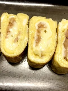 チーズとシャケフレークの卵焼き-レシピのメイン写真